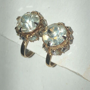 Vintage Gold Tone Classic Retro CZ Rhinestone Dainty Round Boho Clip On Earrings